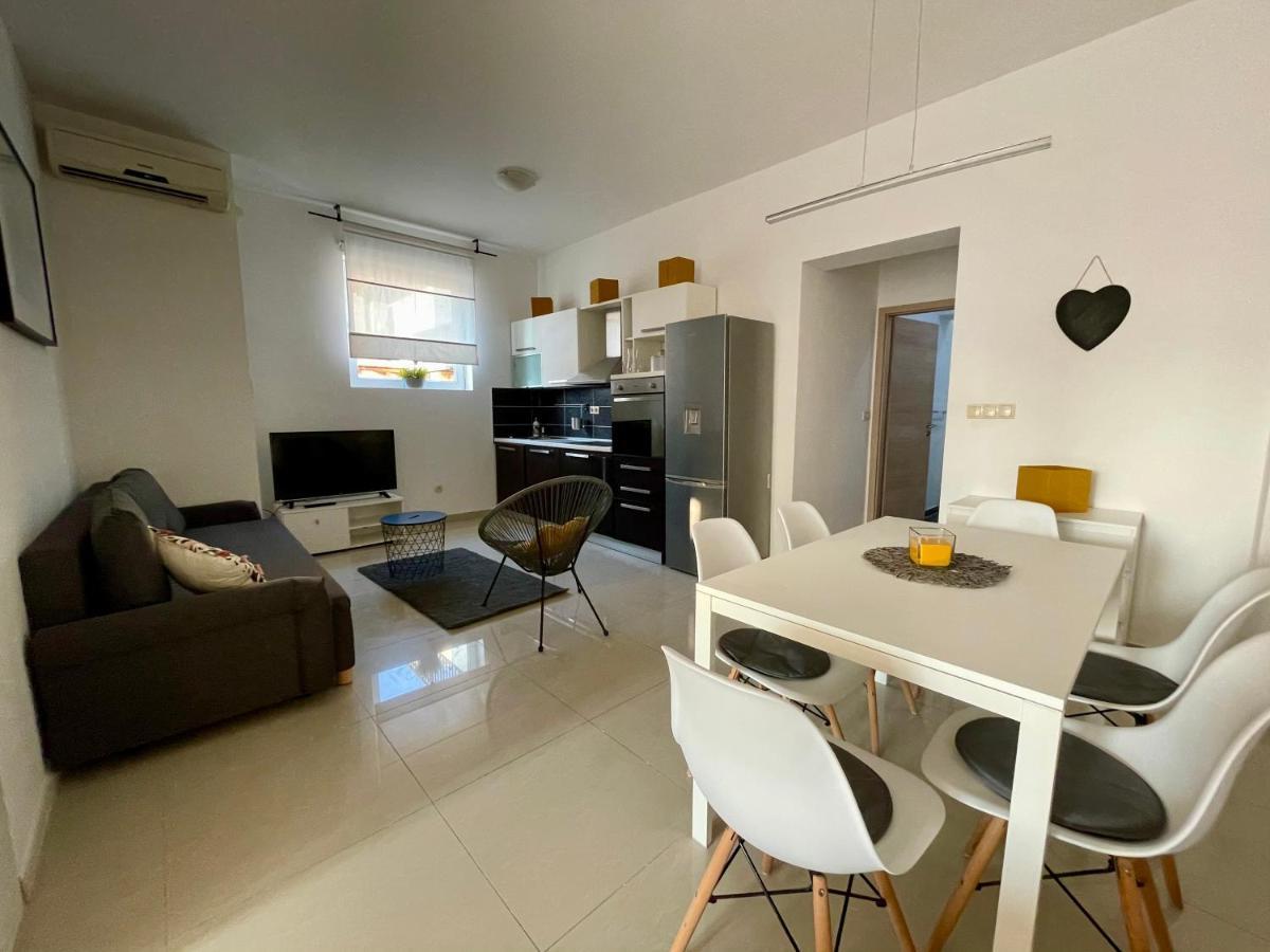 Apartments Luce Trogir Exterior foto